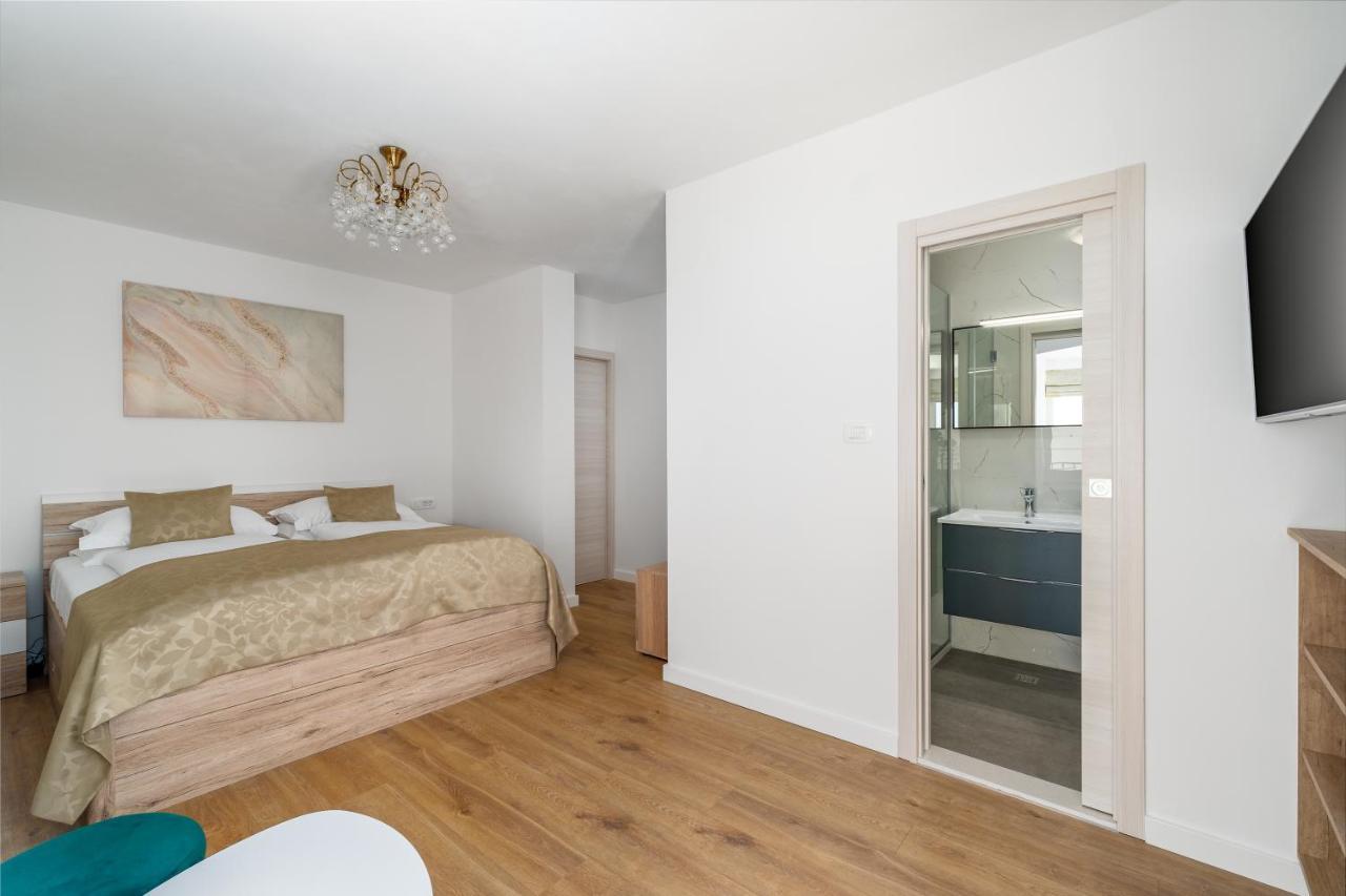 Rooms Vedrana (Adults Only) Подстрана Екстериор снимка