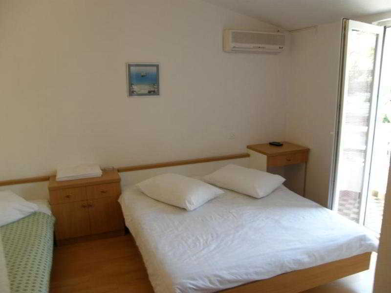 Rooms Vedrana (Adults Only) Подстрана Екстериор снимка